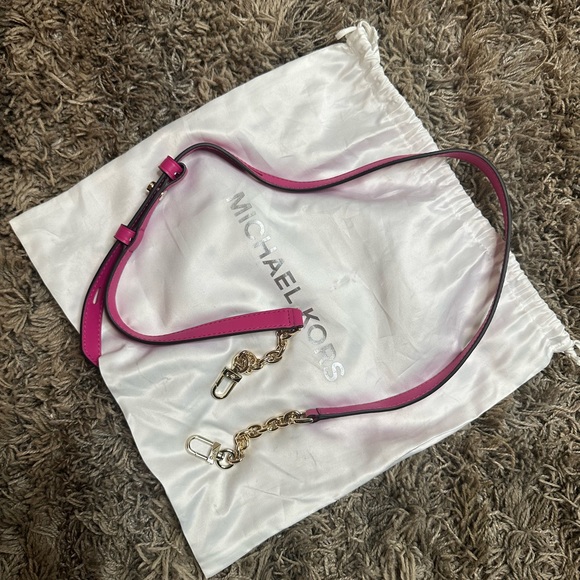 Michael Kors Ladies Medium Greenwich Saffiano Leather Bag In Wild Berry - Picture 6 of 7